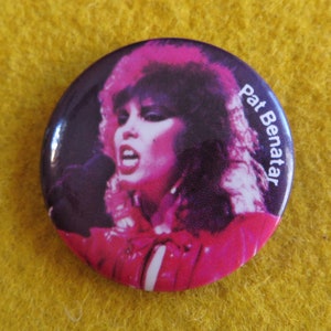 Vintage 1984 Pat Benatar Pinback Button