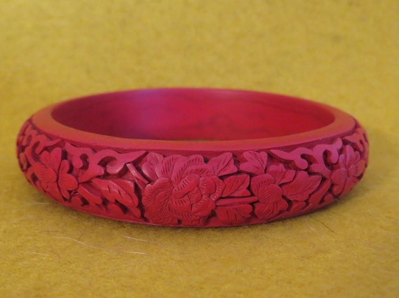Vintage Chinese Cinnabar Bangle Bracelet & Matchi… - image 2