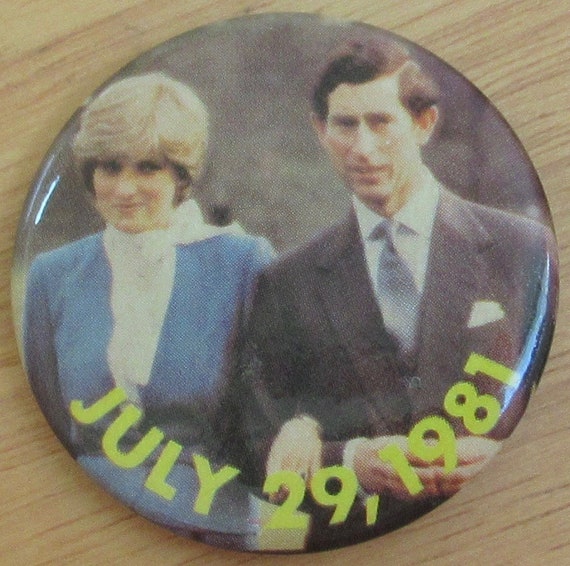 Vintage 1981 Prince Charles Lady Diana Commemorat… - image 3