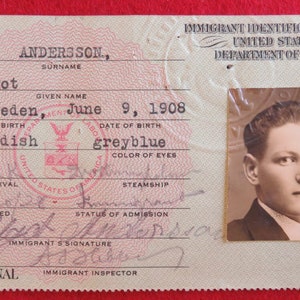 Obsolete 1920's US Immigrant Department Of Labor ID Identification Card With Photo image 3