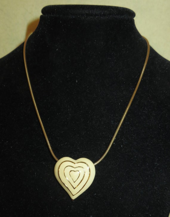 Vintage Monet Enameled Heart Necklace - image 3