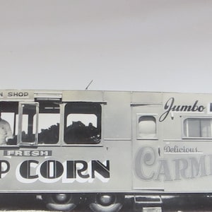 1940s Circus Truck Photo: Ringling Bros. and Barnum & Bailey, Mally&#39;s Corn Shop