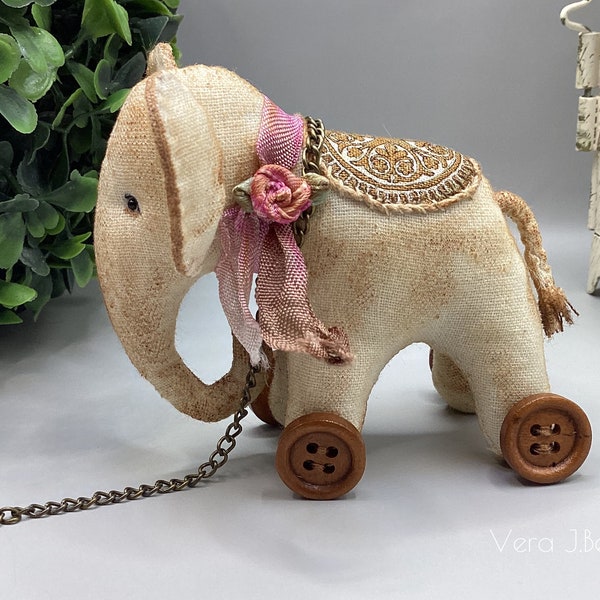 Miniature 3" Artist Elephant toy for Bear or Doll  Blythe Handmade by Vera J.Bears