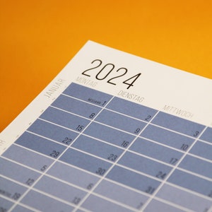 Wandkalender 2024 Blue Hour Jahresplaner Posterkalender 2024 Wi-La-No® Englisch-Deutsch Designkalender OHNE AUFHÄNGUNG Blaue Stunde Bild 6