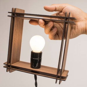 The #LAMP No. 1 walnut – Minimalistic dimmable table lamp – Square hashtag frame – LED globe included