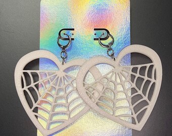 Web Heart Earrings - white satin shimmer