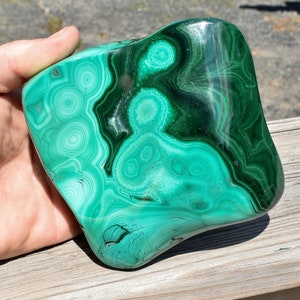 4.48&quot; POLISHED BULLSEYE MALACHITE - Congo A619