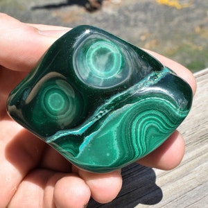 2.75&quot; POLISHED BULLSEYE MALACHITE - Congo A630