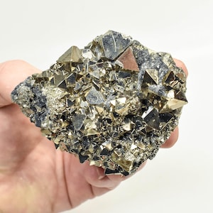 3.26&quot; PYRITE CRYSTAL Cluster Huanzala Mine, Peru T426