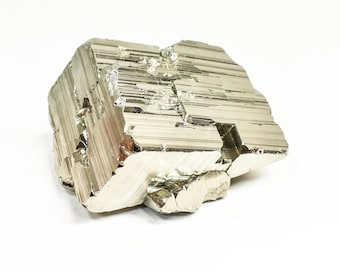 2,63" Grupo de cristales de pirita cúbica Mina Huanzala, Perú T745