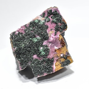 MALACHITE 2,36" sur COBALTO CALCITE Mine de calcite cobaltoenne Kakanda, Congo Q591