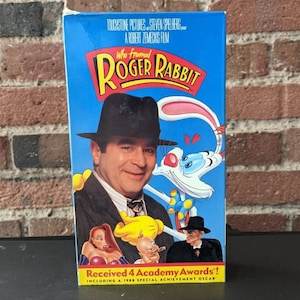 Vintage VHS Who Framed Roger Rabbit 1988 Movie Starring Bob Hoskins Cartoon