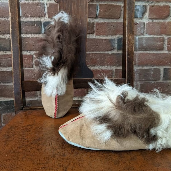 Adorable Vintage 1960s Furry Lambskin Slippers Cute Inside Shoes Sheepskin Slippers Wool Slippers