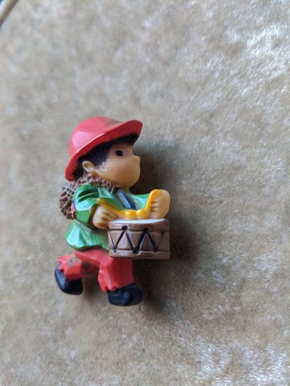 Vintage 1970s Little Drummer Boy Brooch Festive C… - image 8