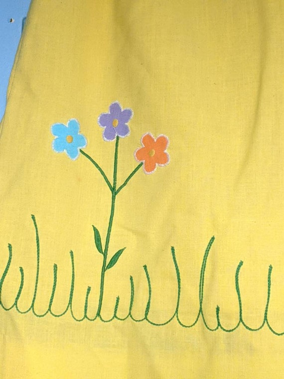 1970s Skorts Yellow Embroidered Daisy Skort Skirt… - image 2