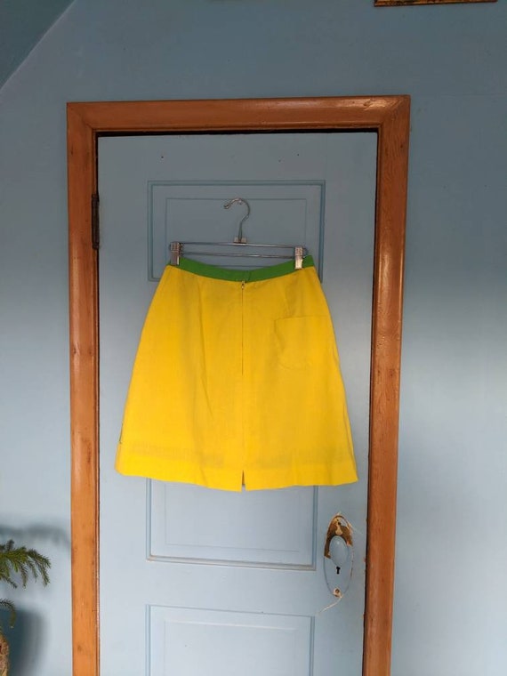 1970s Skorts Yellow Embroidered Daisy Skort Skirt… - image 3