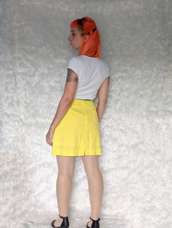 1970s Skorts Yellow Embroidered Daisy Skort Skirt… - image 9
