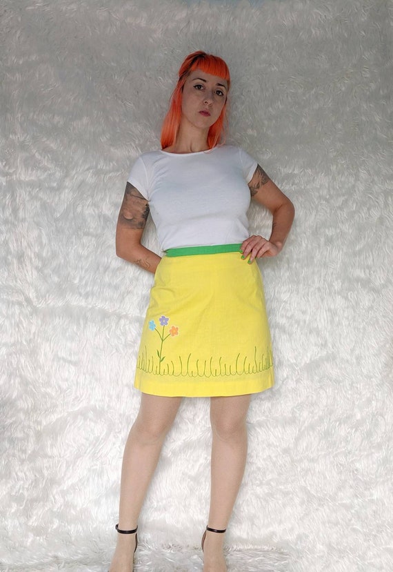 1970s Skorts Yellow Embroidered Daisy Skort Skirt… - image 5