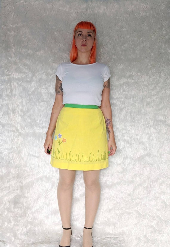 1970s Skorts Yellow Embroidered Daisy Skort Skirt… - image 8