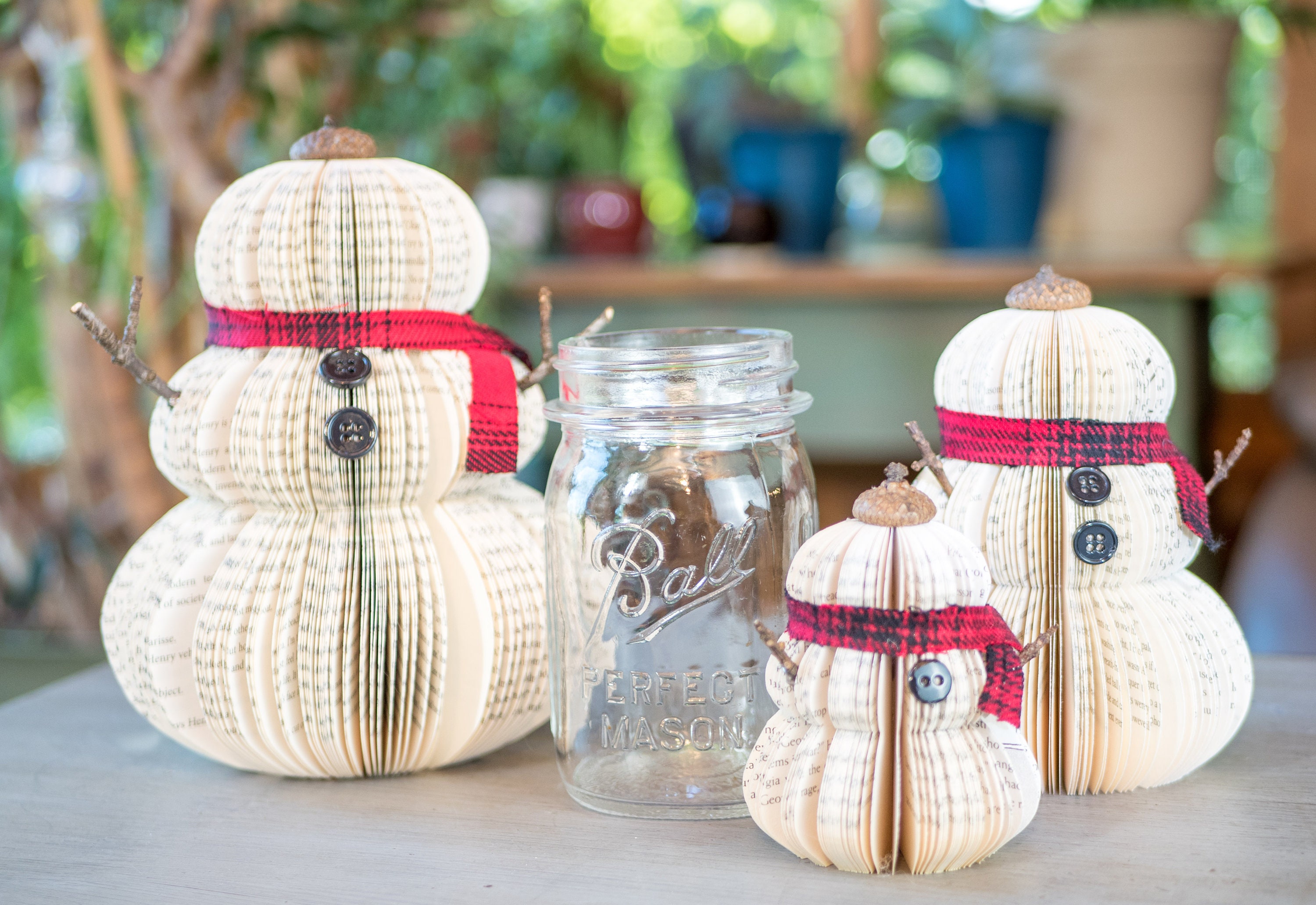Book Snowman-Christmas Decor-Holiday Decor-Christmas Decoration-Christmas Gifts-Book Exchange-Winter Decor-Teacher Gift-Gift for Mom