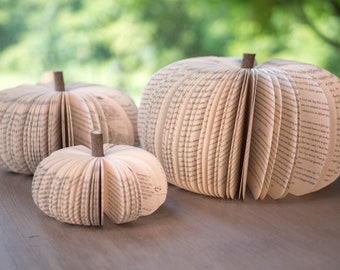 Book Pumpkins-Fall Decor-Thanksgiving Table Decor-Halloween Decor-Thanksgiving Decor-Fall Pumpkin-Autumn Decor-Cottage Core Paper Decor