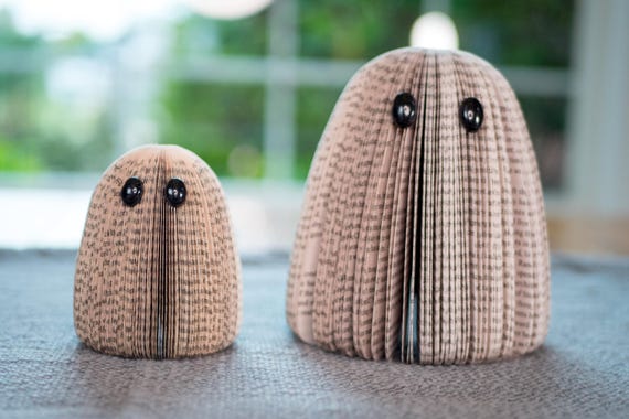 Mama and Baby Ghost Halloween Decor Eco-Friendly Book Spooky Decor Party Favor Halloween