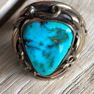 Turquoise Ring with natural turquoise, Navajo handcrafted, American Indians, Native Americans, vintage 1950s, size US 8.5, United States