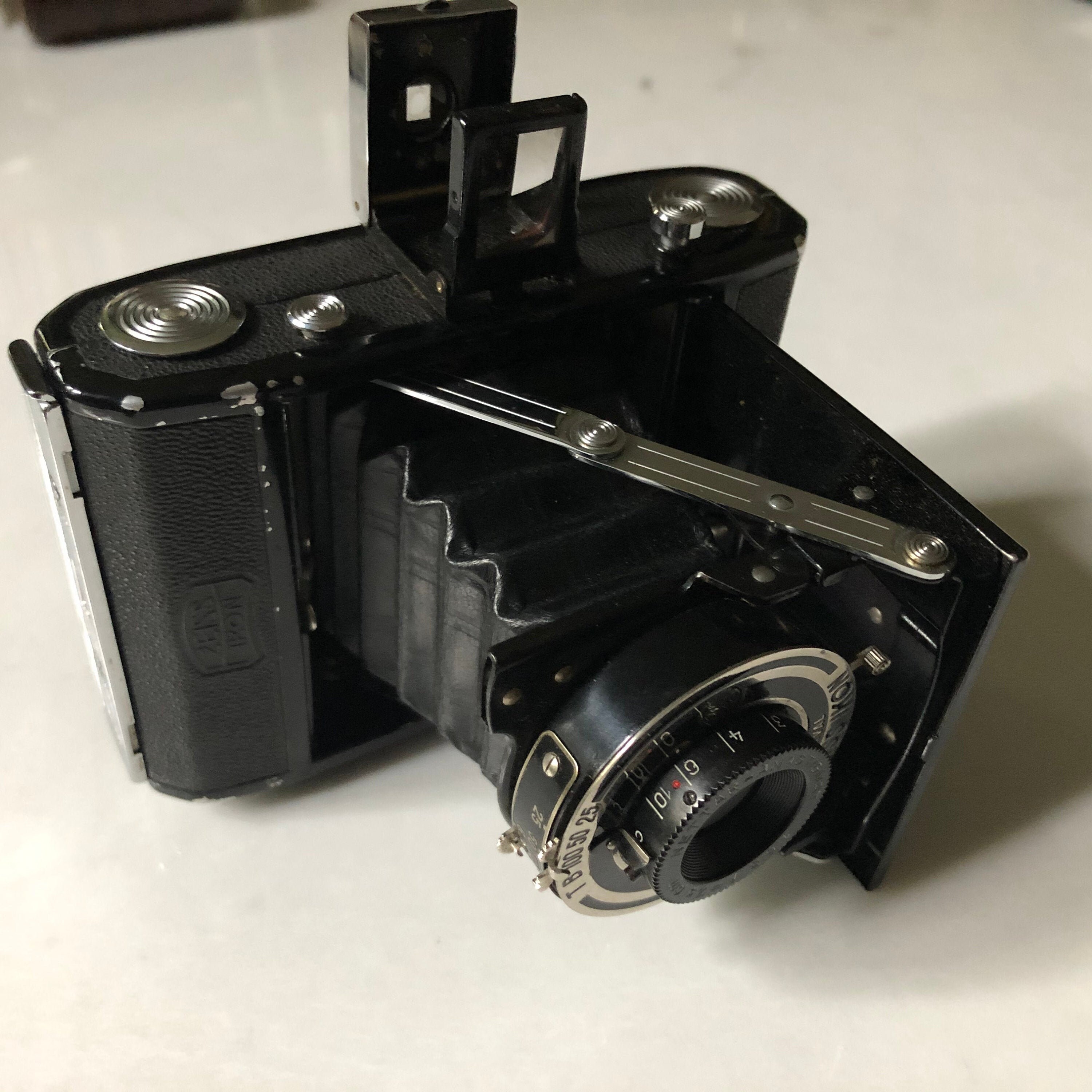 Zeiss Ikon Nettar Anastigmat 4.5 X 6, Vintage From the '40s Zeiss Ikon Nettar Anastigmat 4.5 X 6, Vintage From the '40s