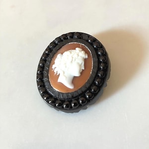 Victorian Sardonyx Shell Cameo Brooch with Whitby Jet Frame – Late 19th Century Vintage Brooch, Geometric Gothic Revival image 1