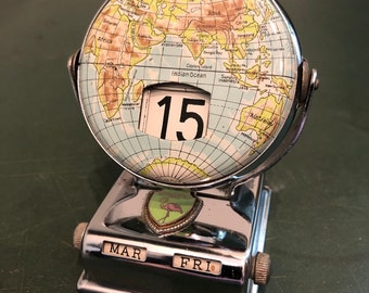 Perpetual calendar, rotating flip calendar, desk top, earth globe, planisphere, metal, vintage 1950s