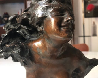 Fortuna or Lady Luck Goddess, lost wax bronze sculpture, signed Gabriele Parente, marble base, late 19th century, Italy