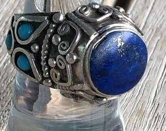 Silver ring with lapis lazuli natural stone and turquoise enamels, ethnic, nomad tribe, Berber, Tuareg, vintage '70s