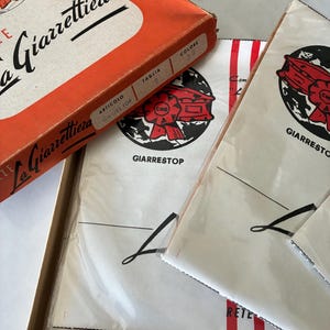 Caja de medias vintage La Garrettiera de los años 50 y 60 – 5 pares de medias de nailon vintage – Embalaje publicitario italiano