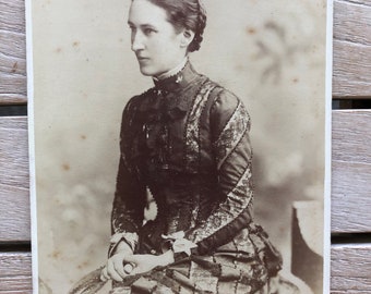 Carte de visite, cdv, lady portrait, sepia black and white, Victorian fashion, Victorian jewellery, late 1800s, England