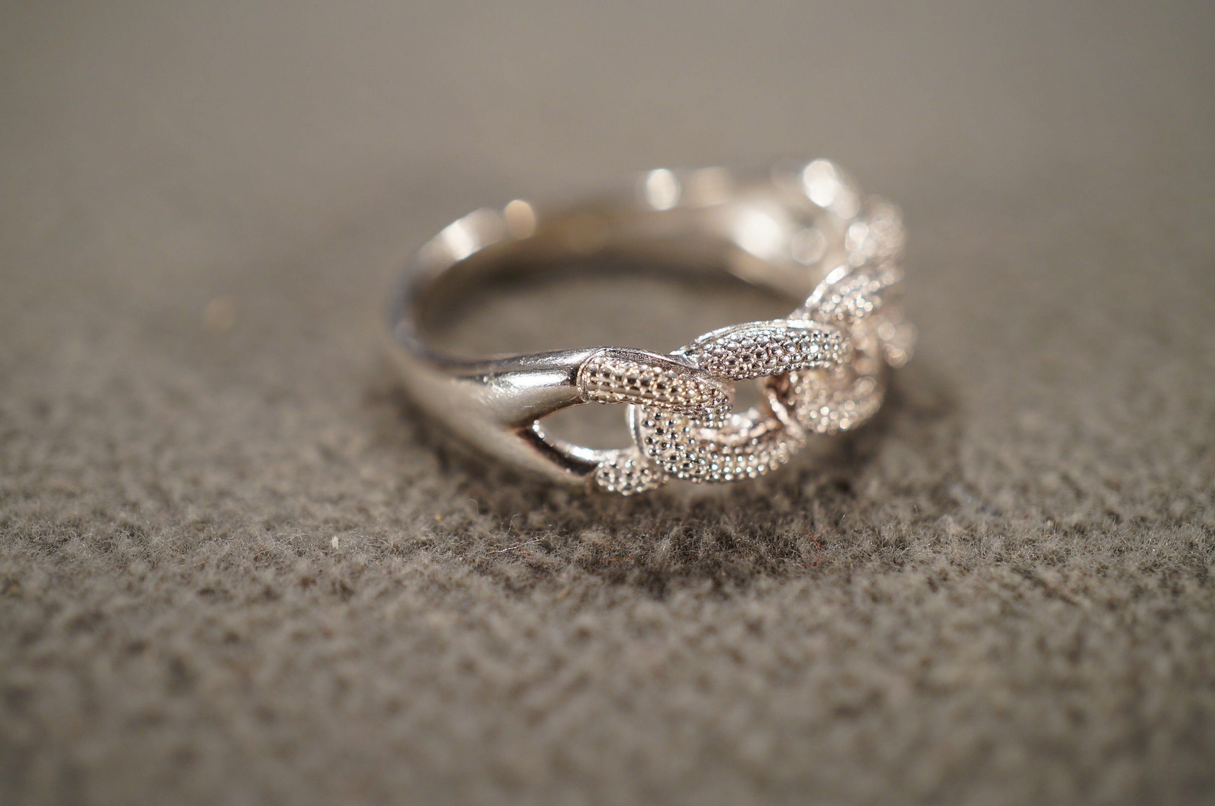Antique Vintage Sterling Silver Looped Twisted Rope Design
