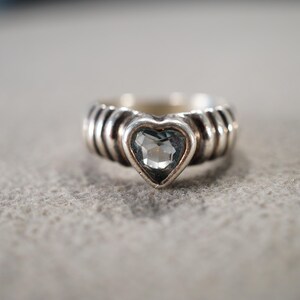 Vintage Sterling Silver Wedding Band Stacker Design Ring Heart Prong Set Blue Topaz Raised Relief Single Stone Setting, Size 7 3/4 AM