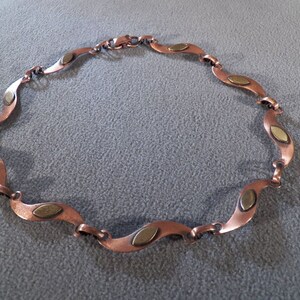 Vintage Copper & Brass Distinctive Swirl Link Necklace, Such a Modern Look Jewelry   ~~ **RL
