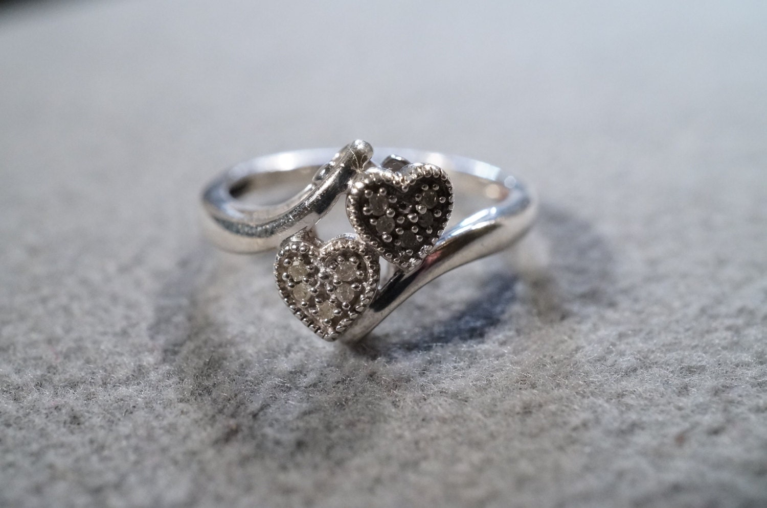 Vintage Sterling Silver Fashion Ring With Staggered Hearts