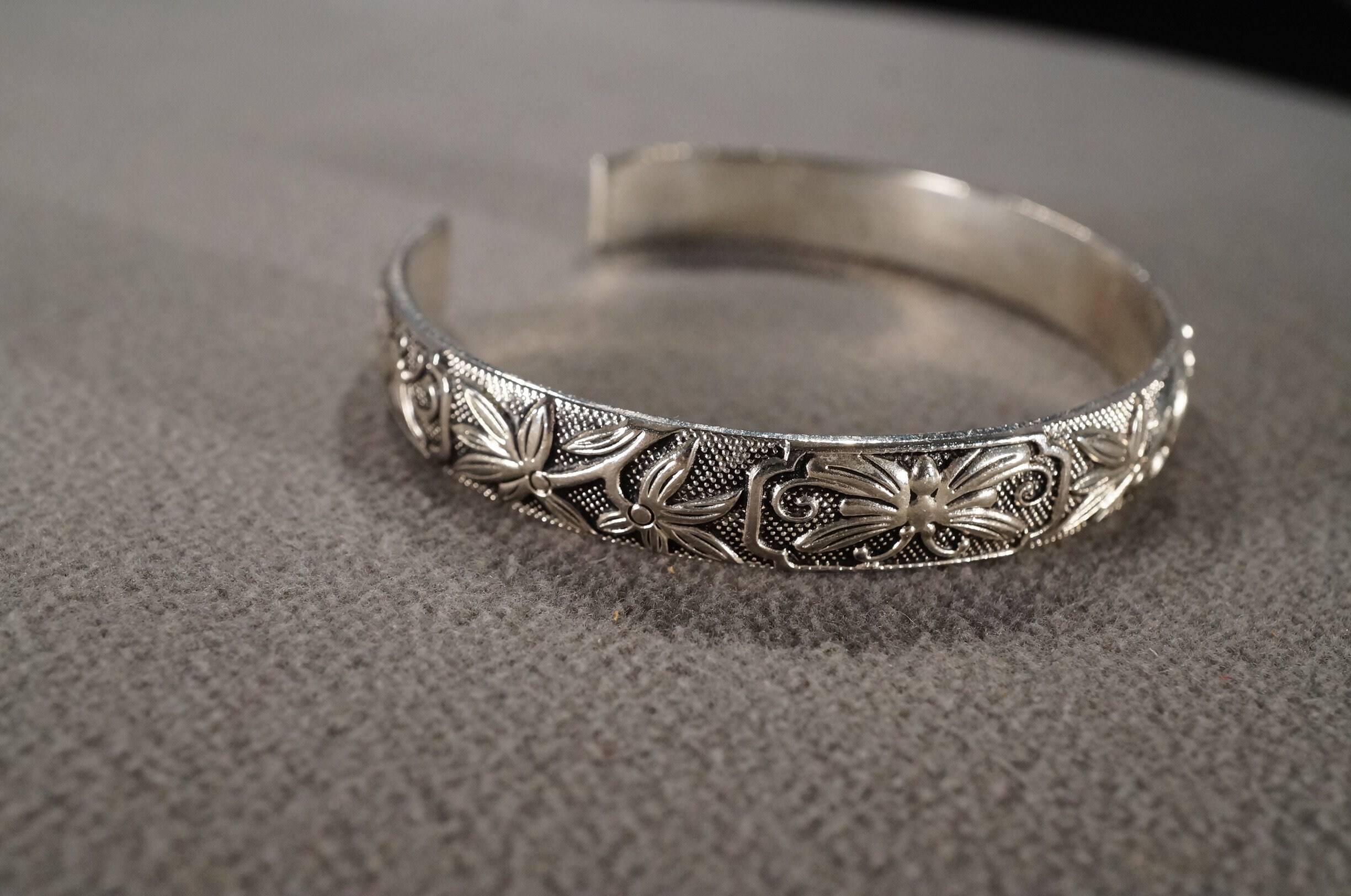 Vintage Art Deco Style Silver Tone Cuff Design Butterfly Etched