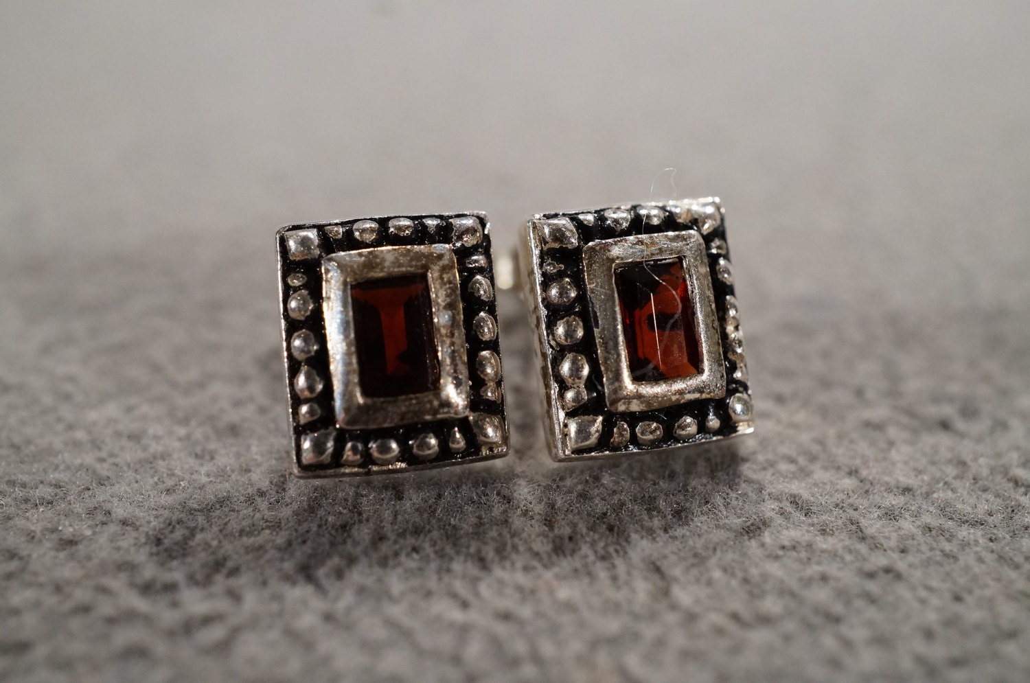 Vintage Art Deco Style Silver Tone Glass Stone Ruby Red Post Style Pierced Earrings Jewelry -K#42