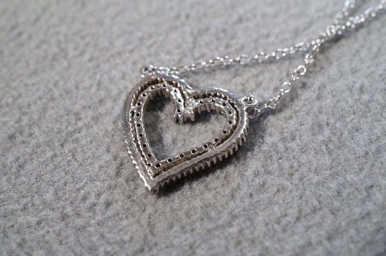 Vintage Sterling Silver 62 Round Combination Black White diamond Double Heart Pendant Charm Necklace Chain **RL