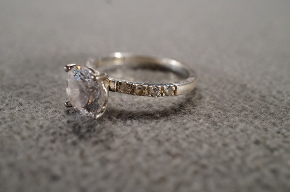 vintage sterling silver solitaire ring with large… - image 3