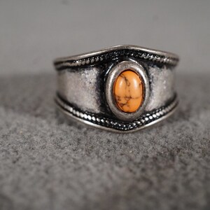 Vintage Silver Tone Band Ring With Zig-zag Styling, Size 9