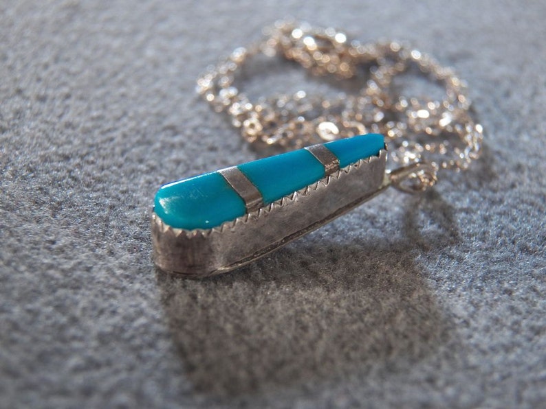 Vintage Sterling Silver /& Genuine Turquoise Oblong Chunky Ultra Sleek Necklace Marvelous Jewelry     ~~   **RL