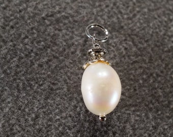 Vintage Traditional Style Mother of Pearl Pendant Dangle Oval Jewelry   K#24