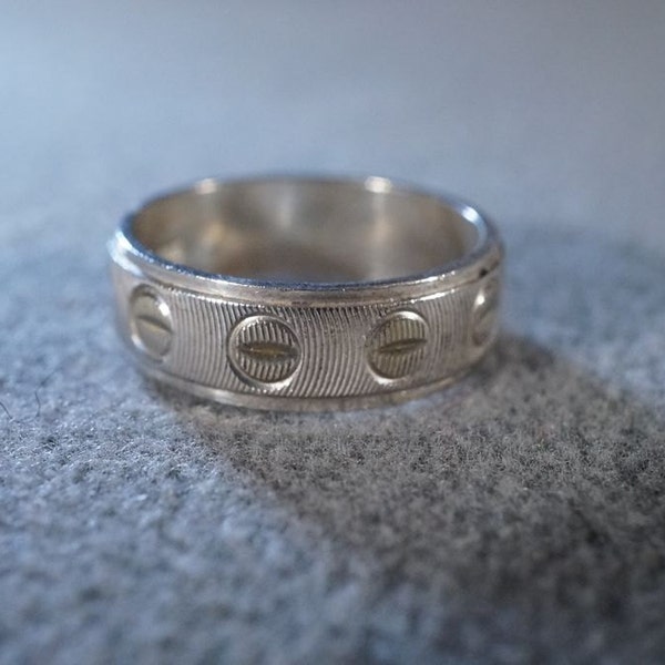 Vintage Sterling Silver Italian Fancy Etched Nail Head Eternity Design Curved Wedding Band Ring, Size 8  **RL