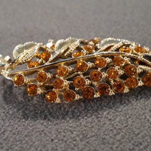 Vintage Art Deco Style Yellow Gold Tone Rhinestone Glass Stone Orange Leaf Design Pin Brooch Jewelry    K#60
