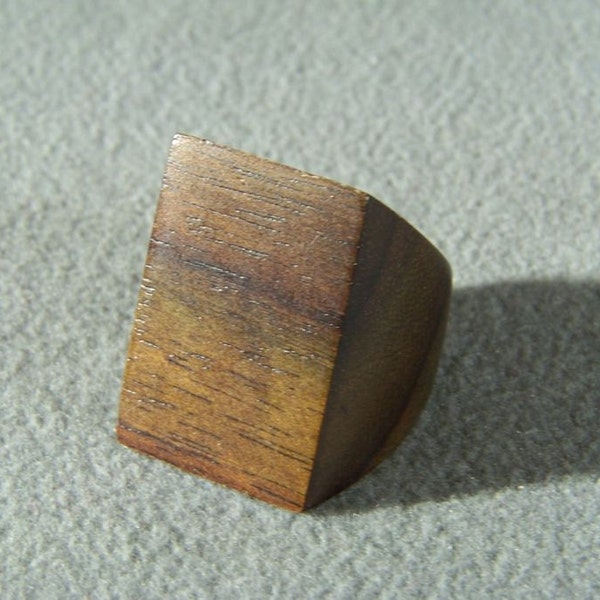 Vintage Bold Heavy Wood Bold Danish Modernistic Ring Size 7  Jewelry **RL