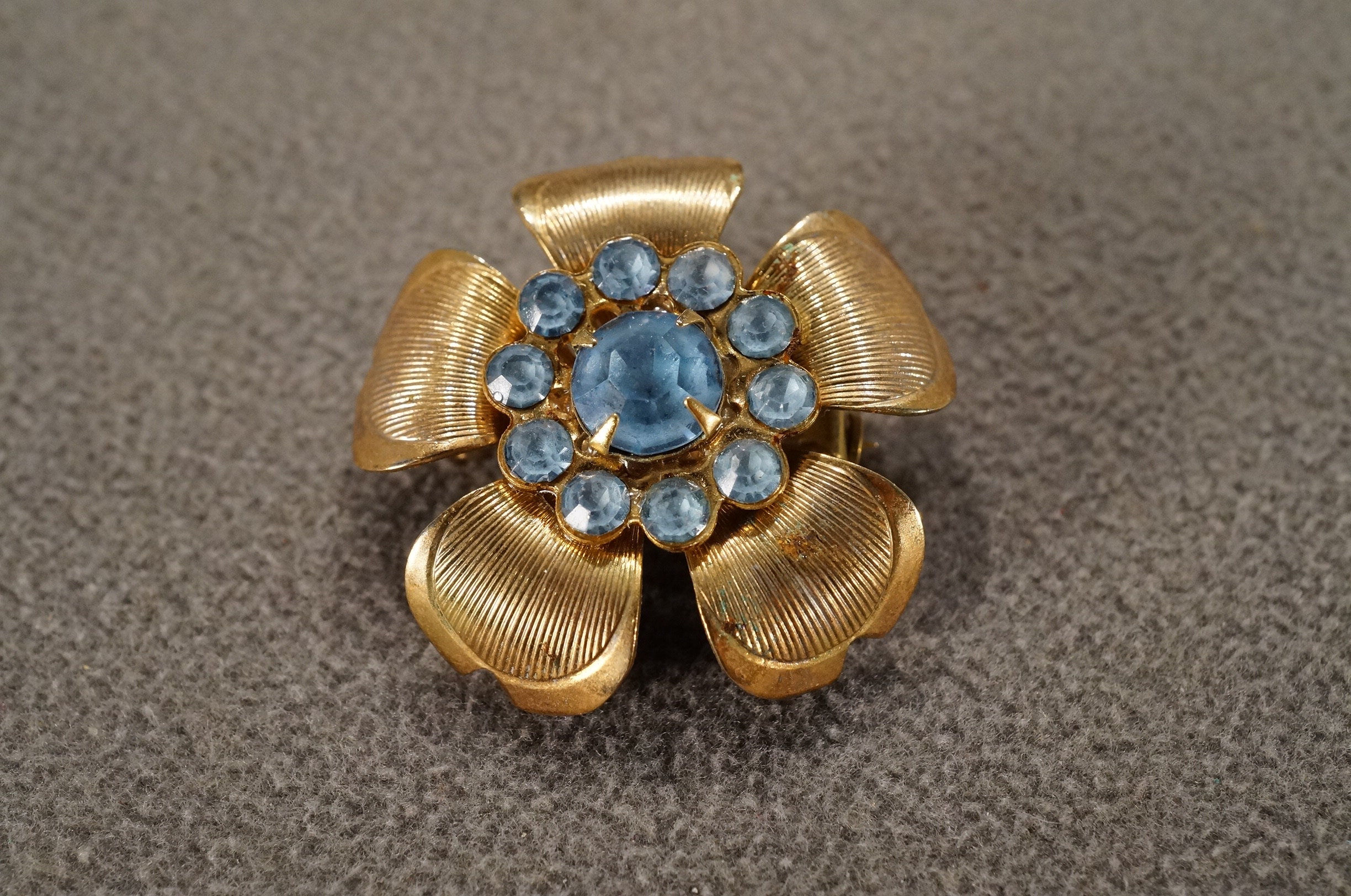 Vintage Art Deco Style Yellow Gold Tone Blue Rhinestone Glass