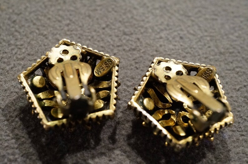 K#51 Vintage Art Deco Style Yellow Gold Tone Glass Stone Aurora Borealis Designer Signed Weiss Set Jewelry